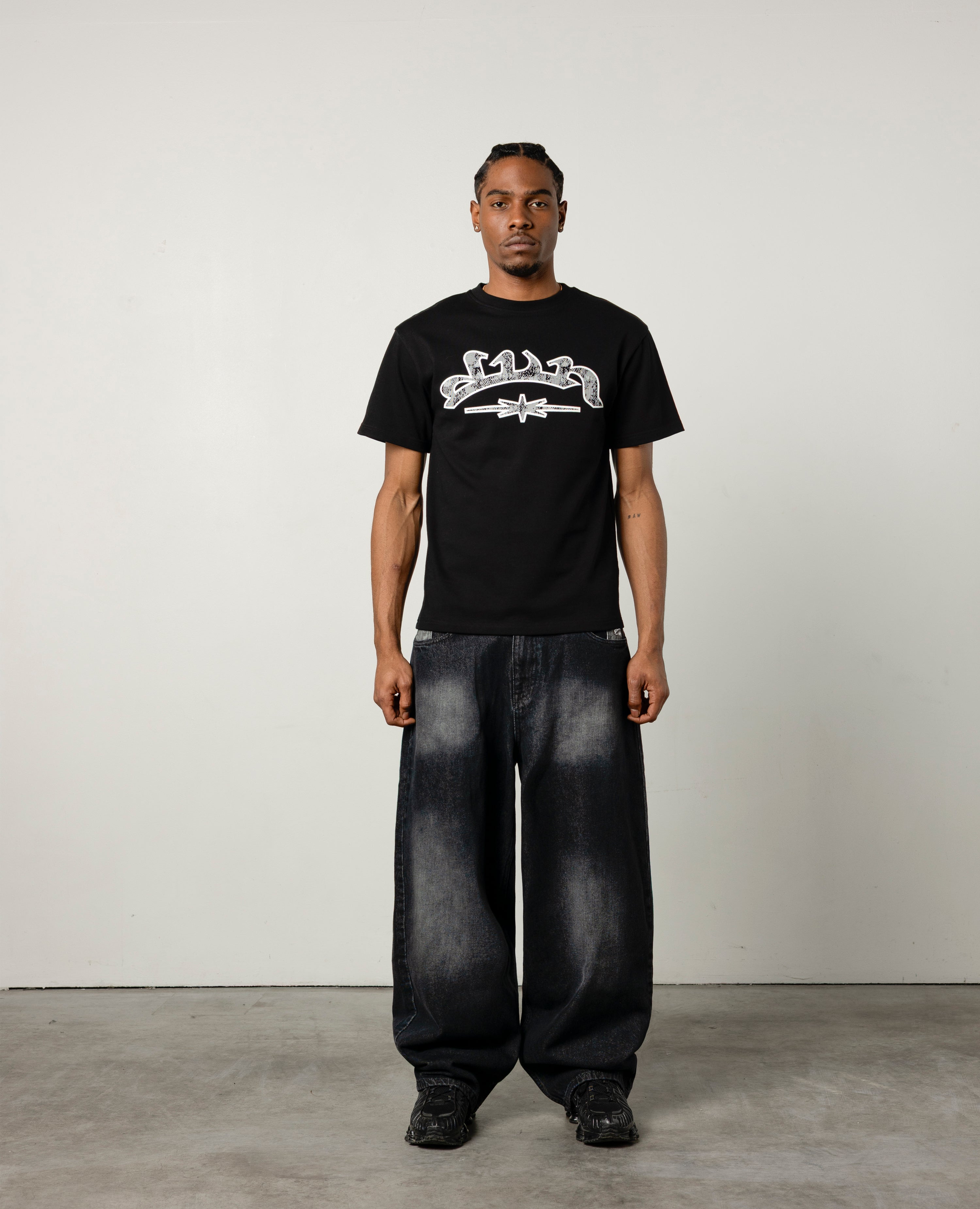 BLACK ANIMALS TEE