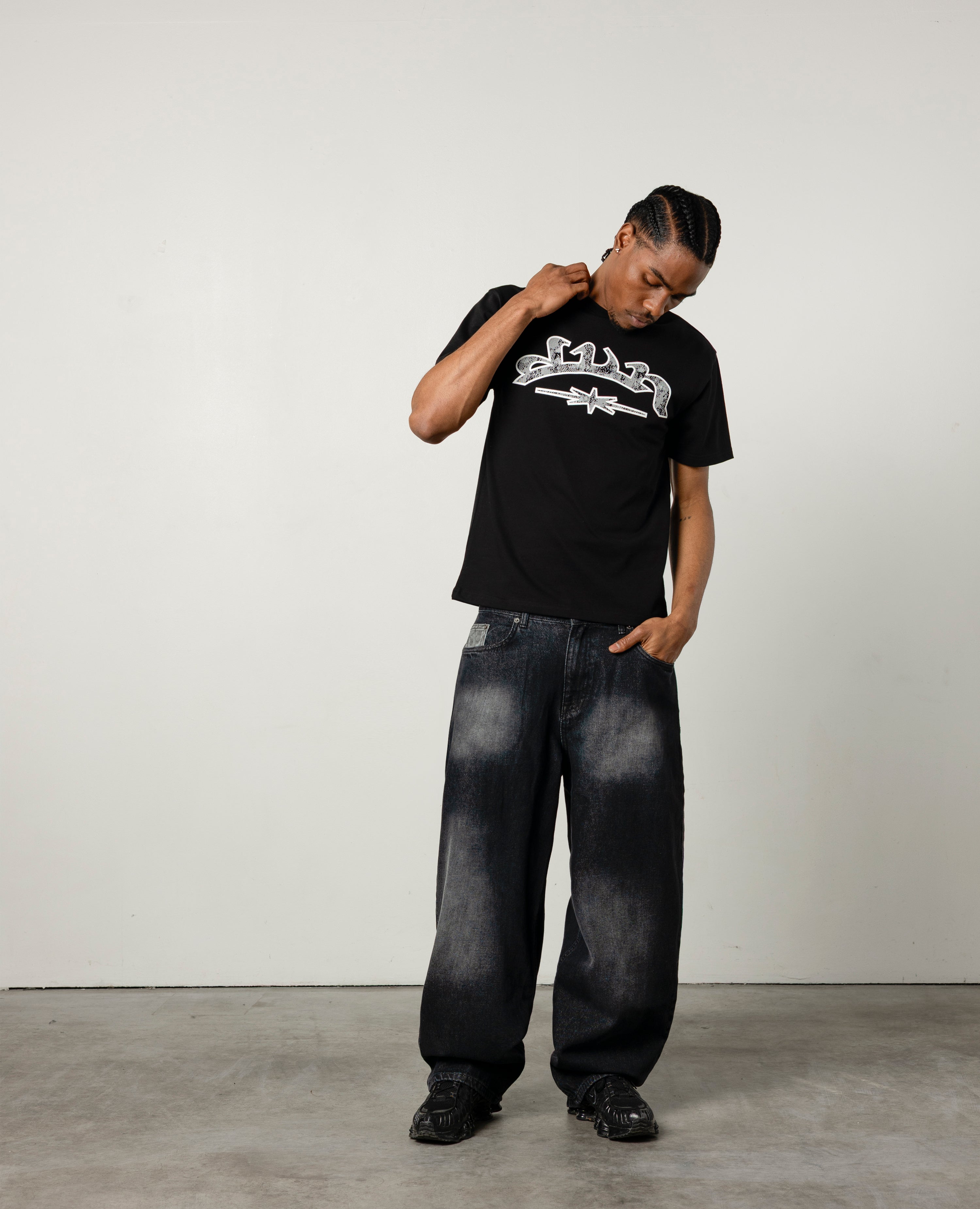 BLACK ANIMALS TEE