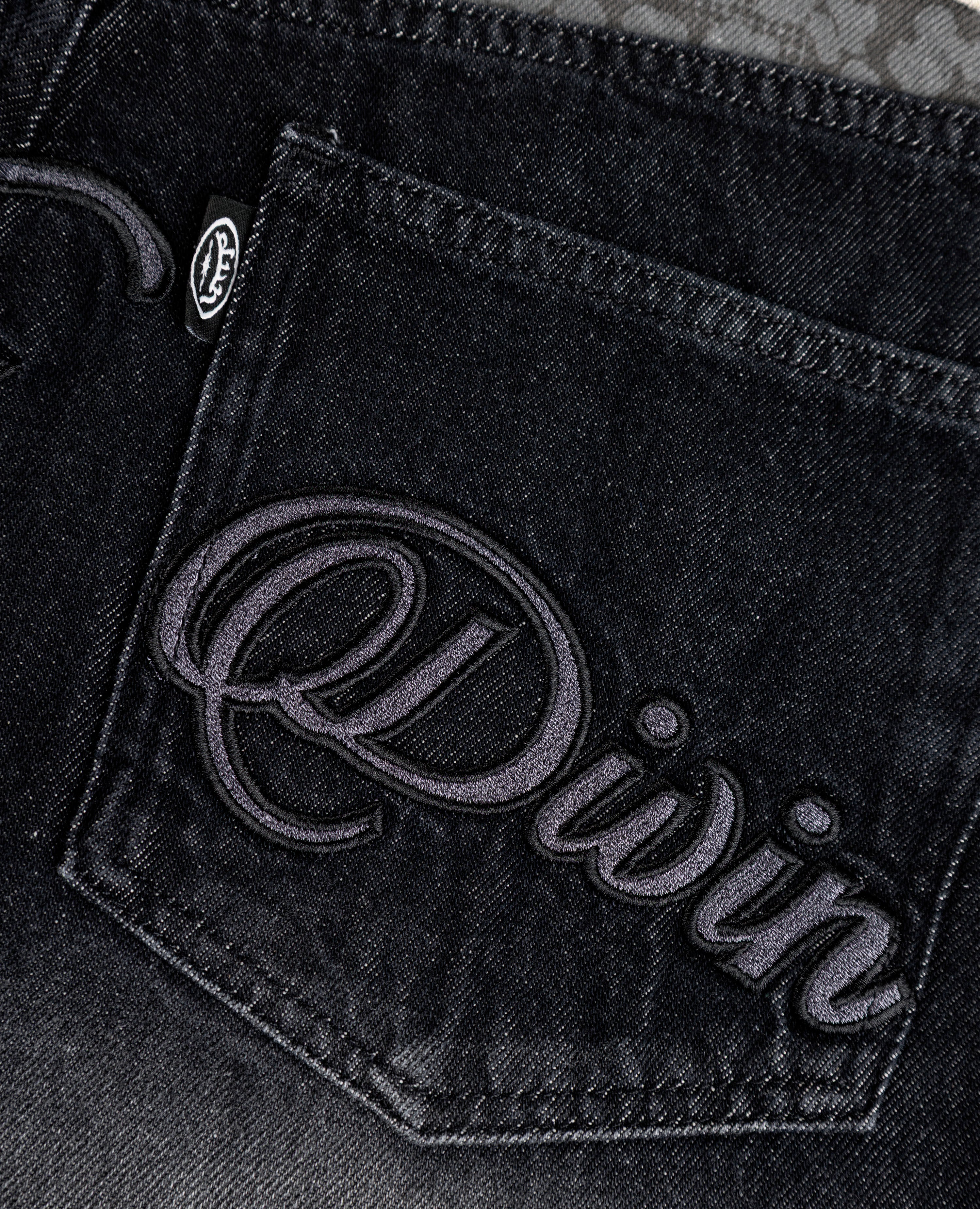BLACK LEOPARD POCKET DENIM JORT