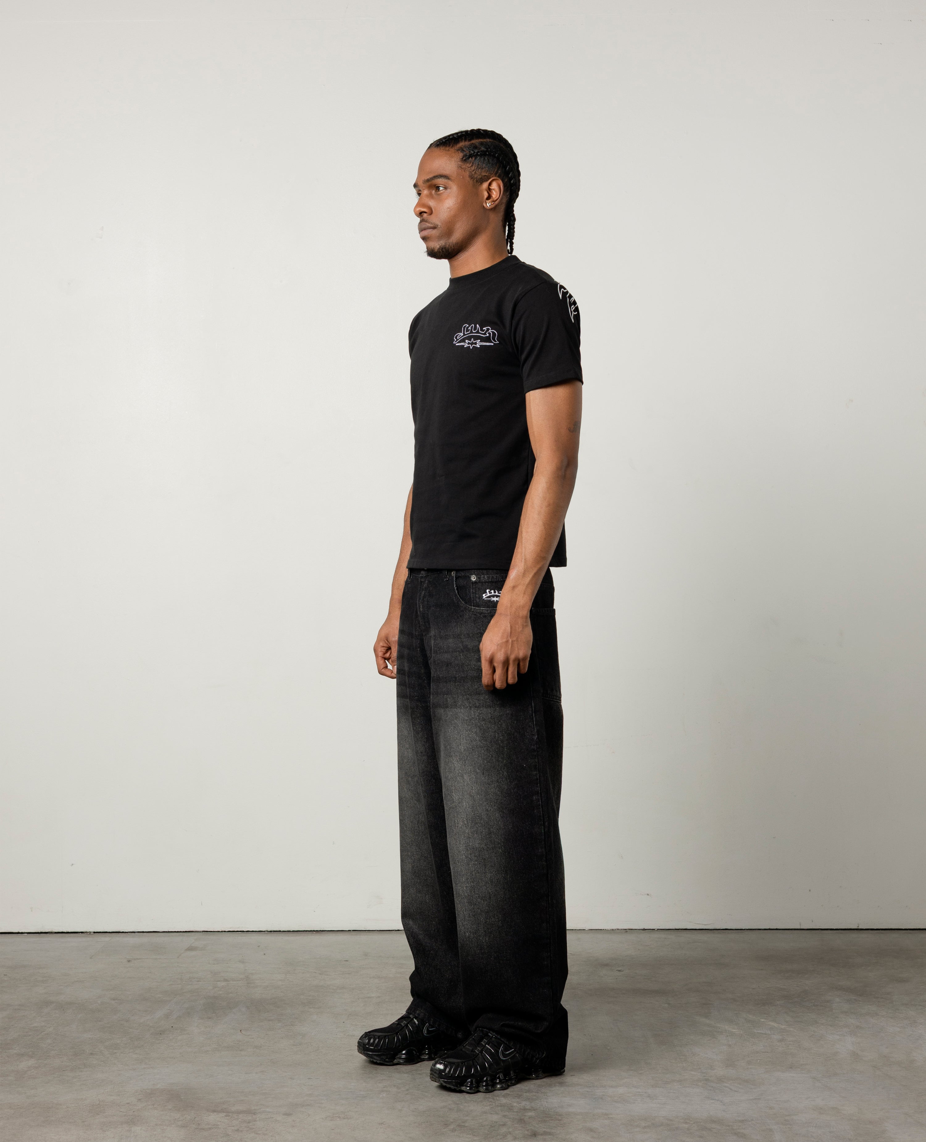 BLACK FLANDRES BLAZON T-SHIRT