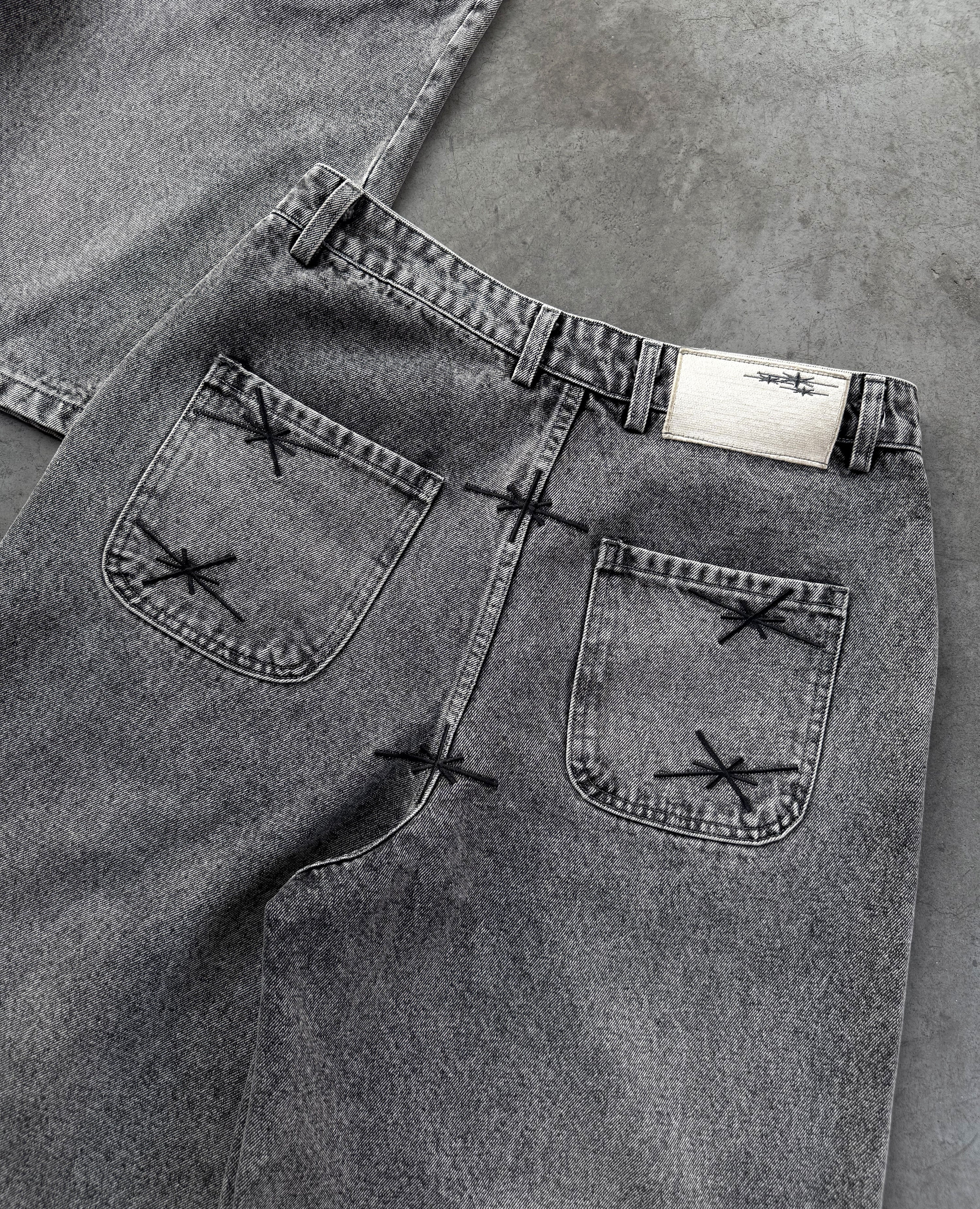 GREY DENIM JORT