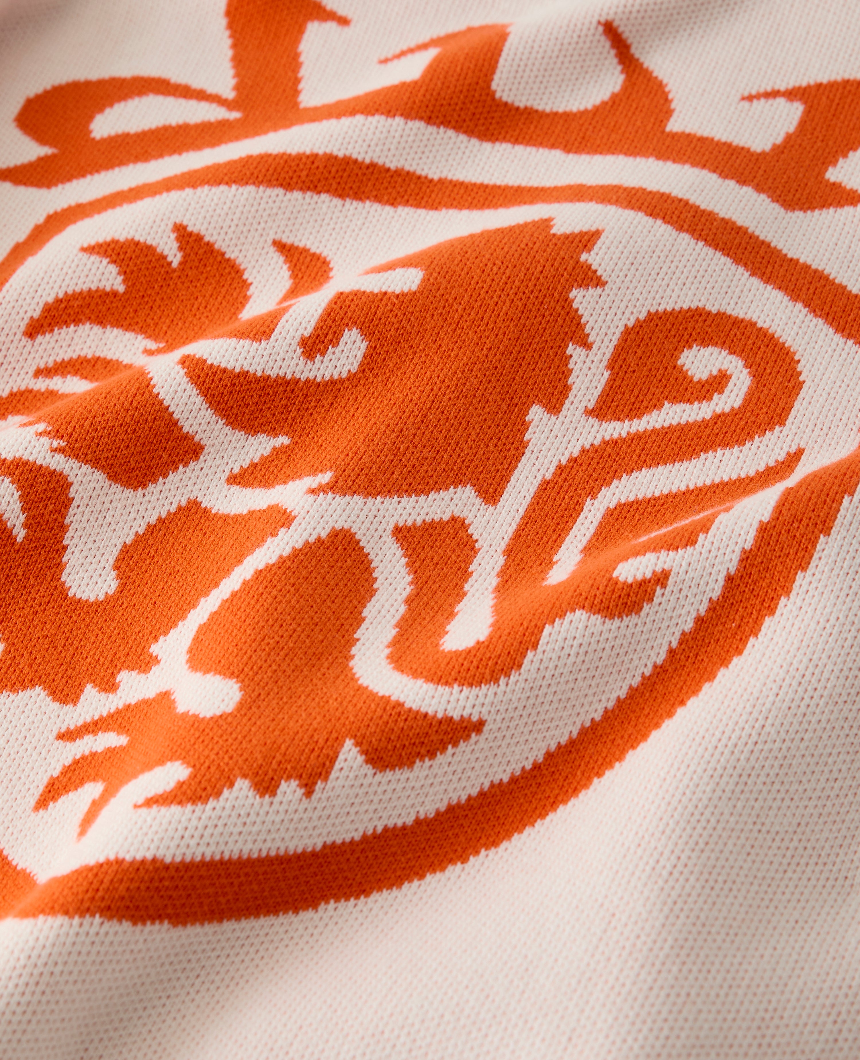 WHITE COAT-OF-ARMS KNIT