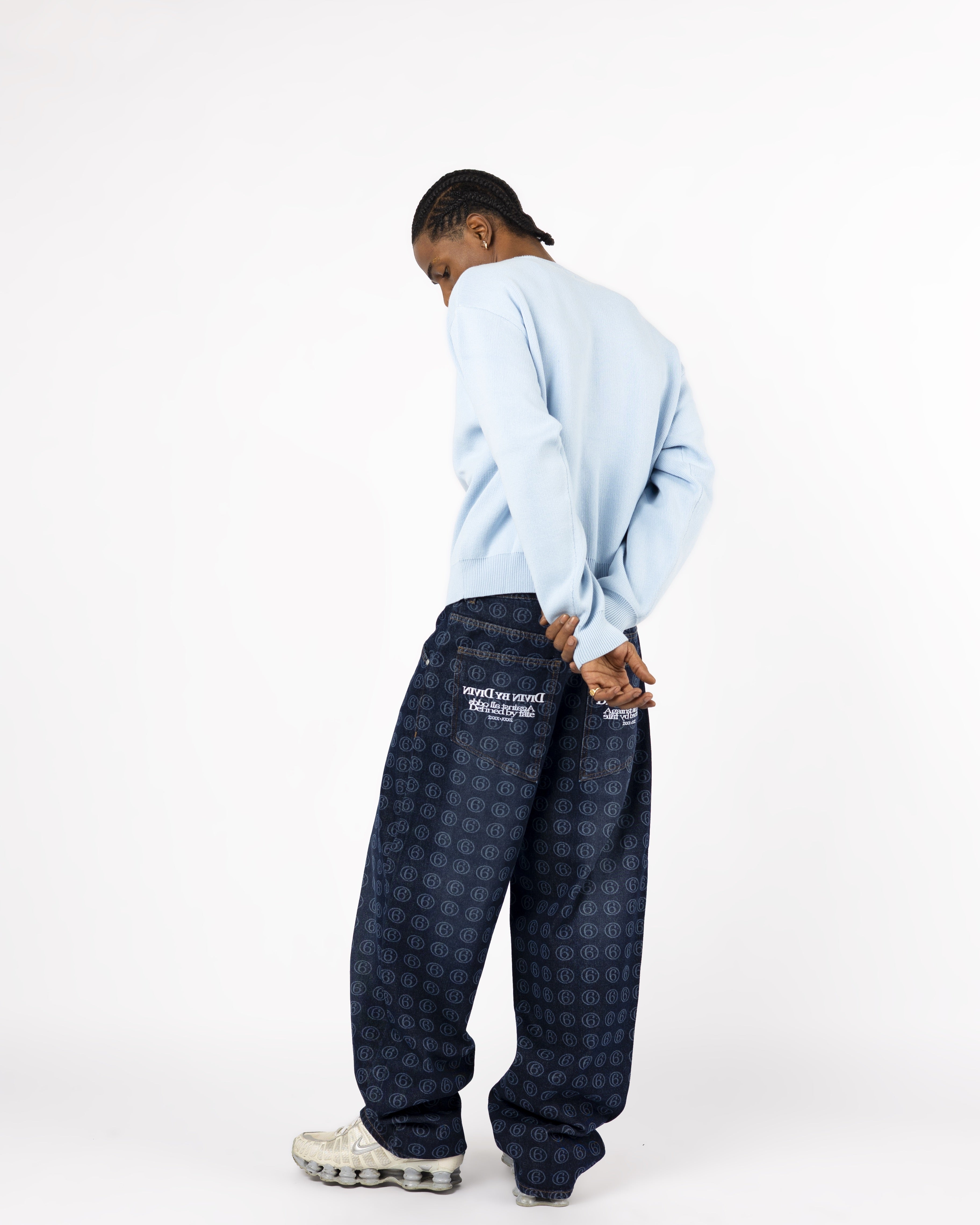 BLUE BLASON KNIT