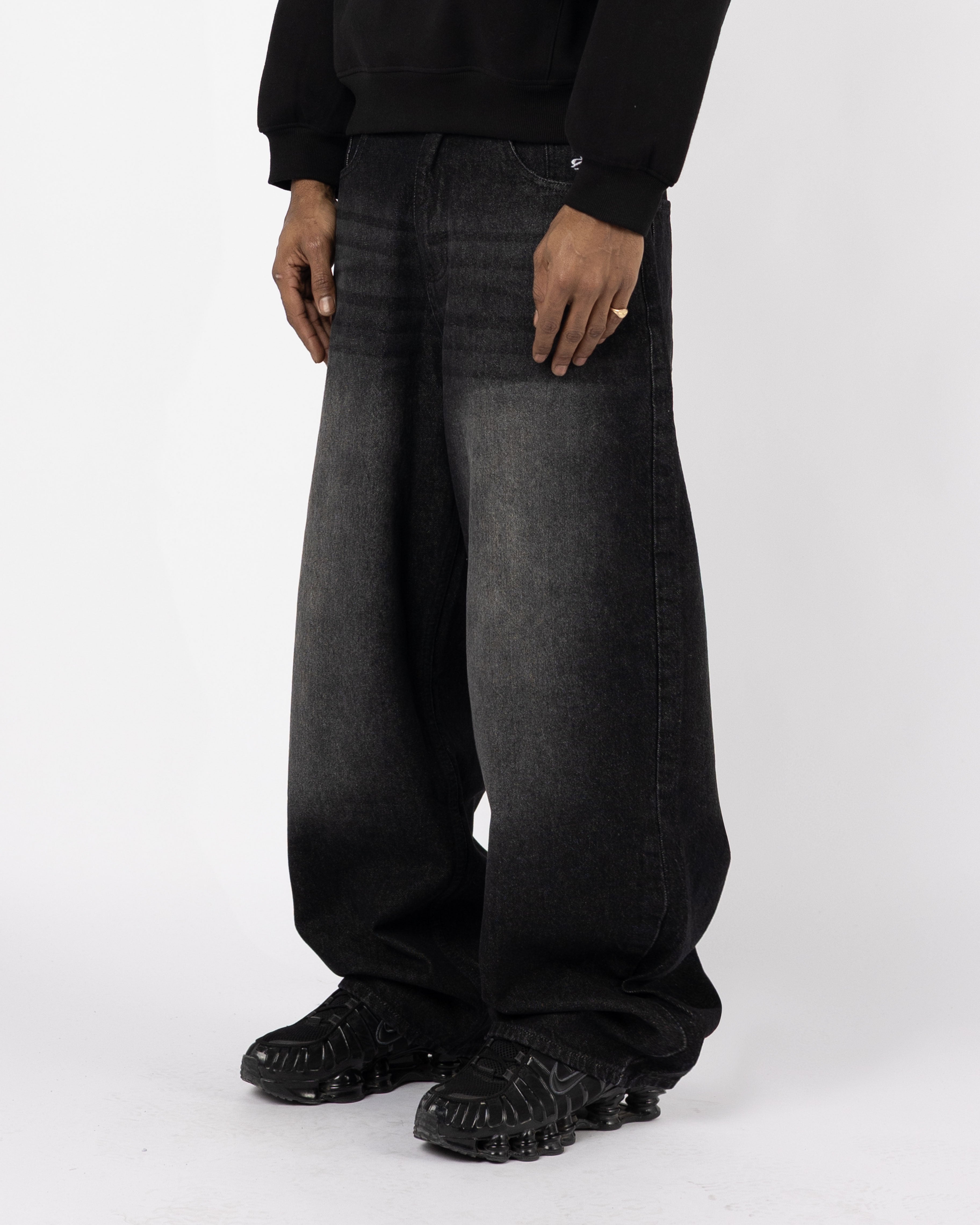 BLACK BLASON DENIM